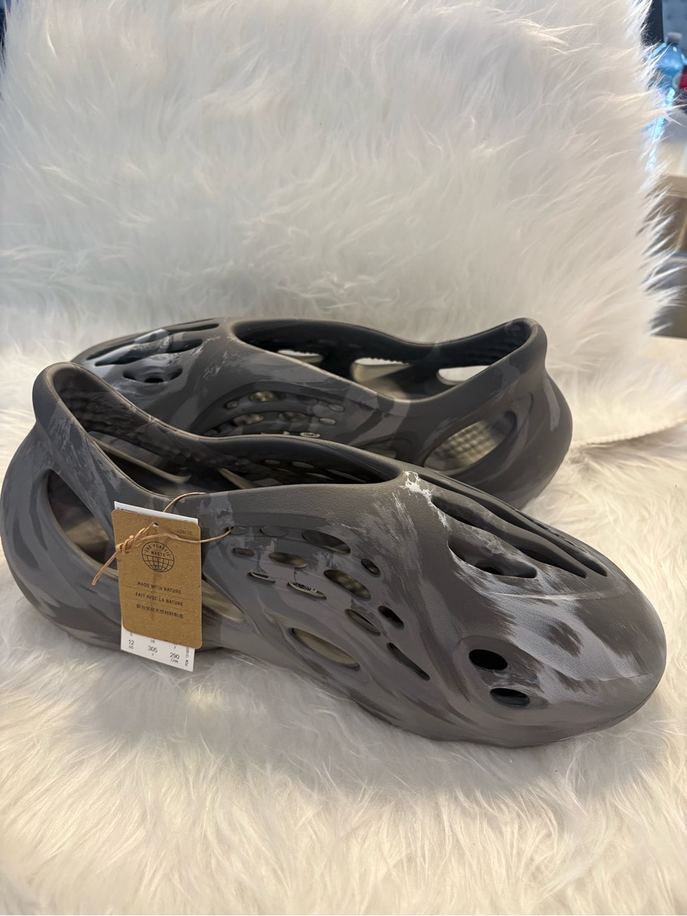 Yeezy Foam Runner Clog in Charcoal with White Marble Accents